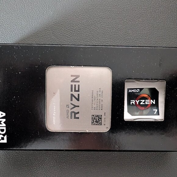 AMD Ryzen 7 1700X 3.8GHz Eight Core (YD170XBCAEWOF) Processor - Picture 6 of 6